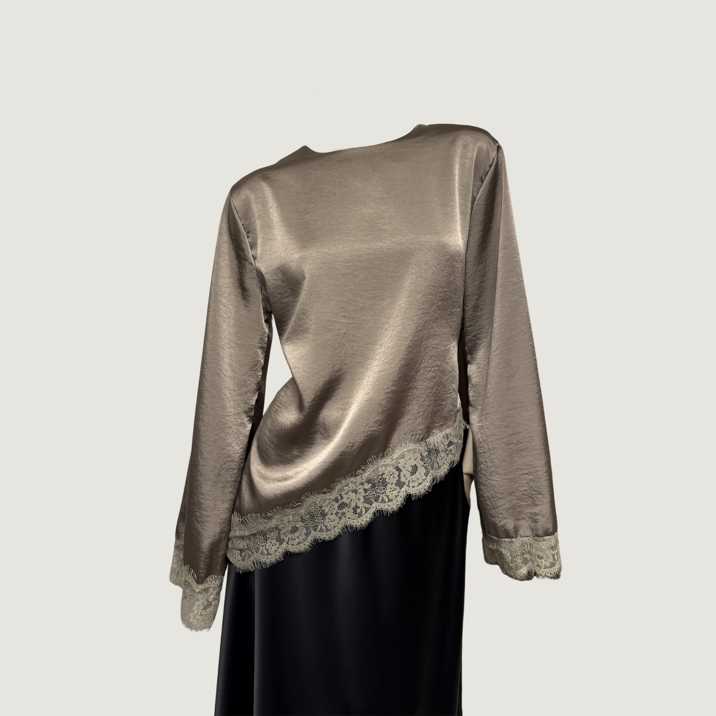 Chic Lace Top